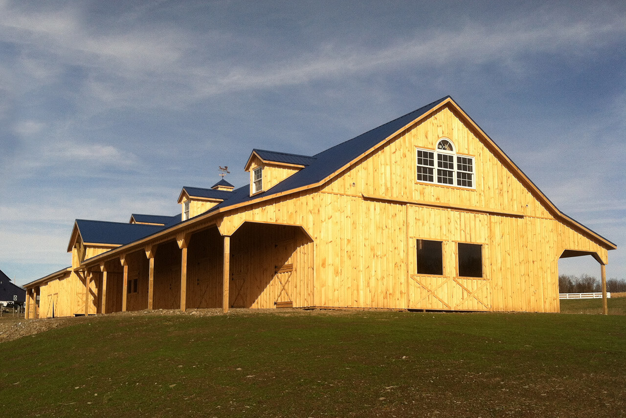 wood-exterior-pole-building